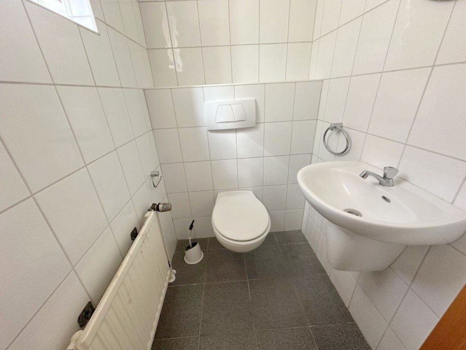32. WC Einliegerwohnung Zweifamilienhaus H�ckelhoven