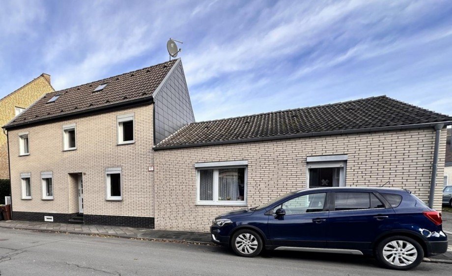Ansicht Haus mit Anbau Einfamilienhaus M�nchengladbach