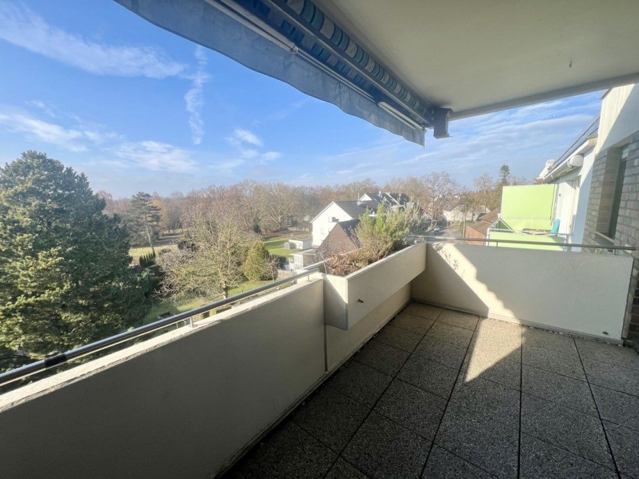 ...mit Blick ins Gr�ne Etagenwohnung M�nchengladbach