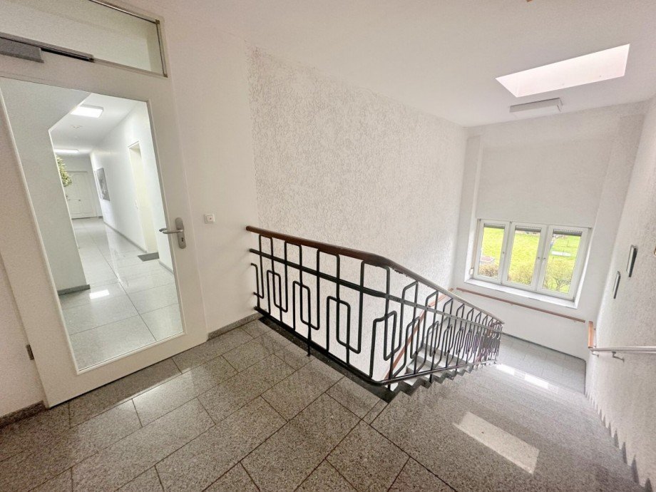 Zugang zum Flur d. Wohnung Dachgeschosswohnung M�nchengladbach