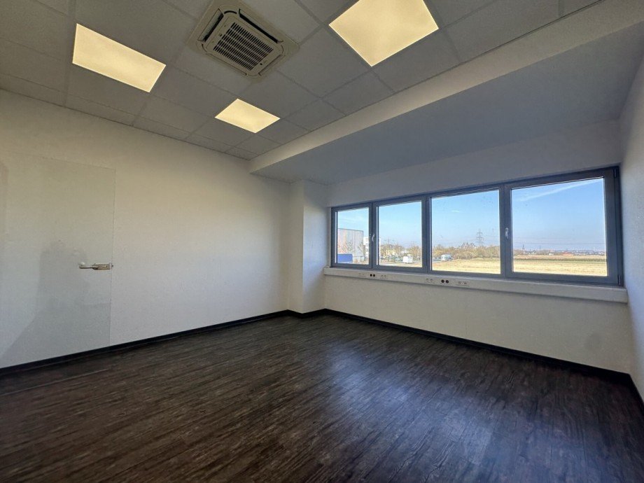 868-04-BUERO-3-6177 B�rofl�che Viersen