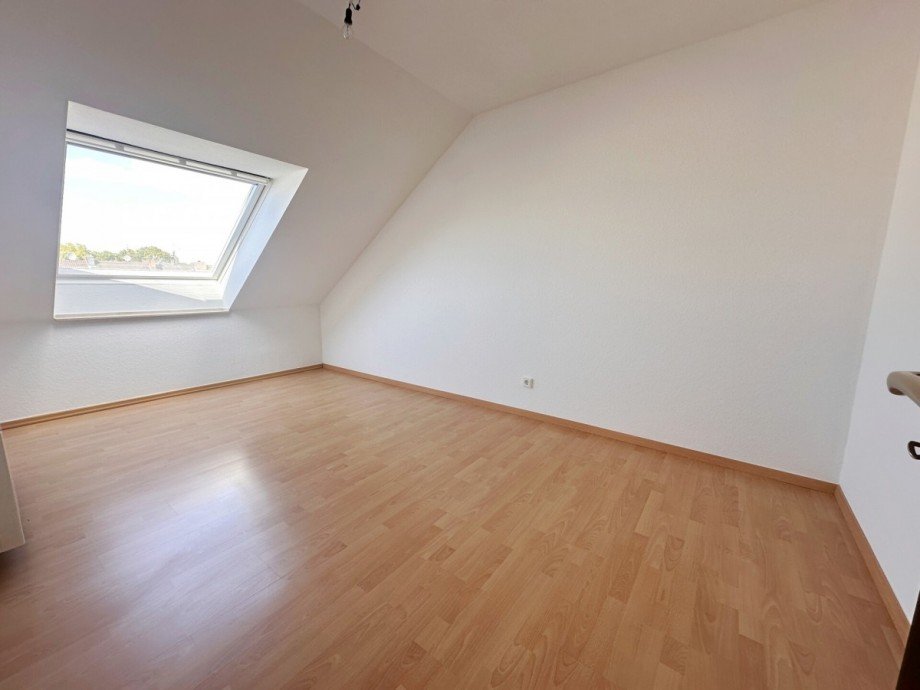 Schlafen 2 Dachgeschosswohnung M�nchengladbach