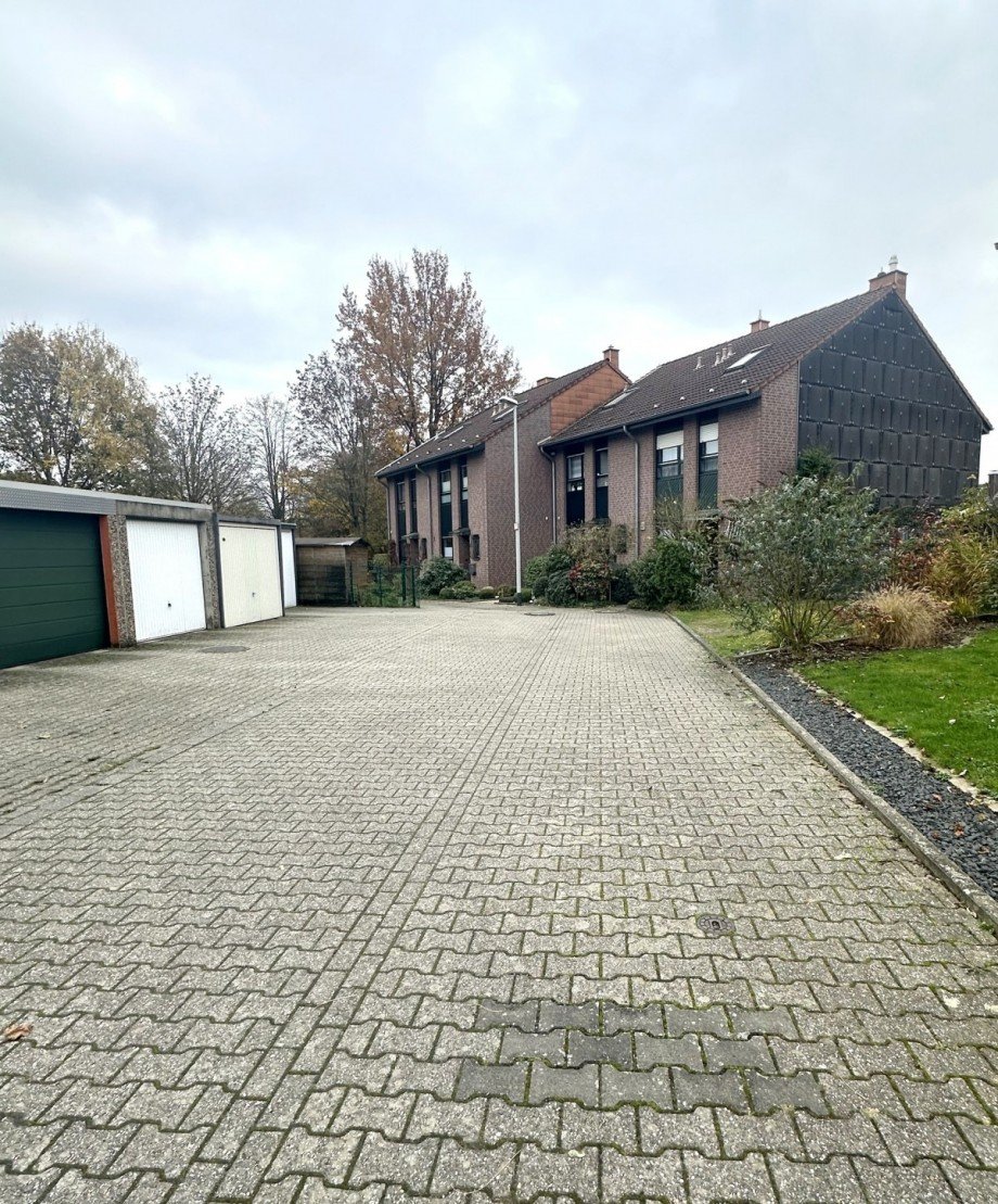 Zufahrt zum Haus Reihenendhaus M�nchengladbach
