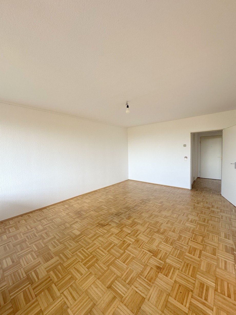 Weitere Ansicht Wohnzimmer Etagenwohnung M�nchengladbach