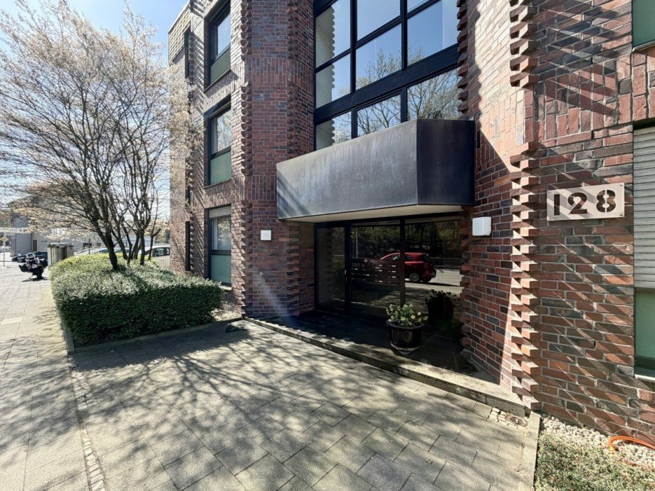 Hauseingang Etagenwohnung M�nchengladbach