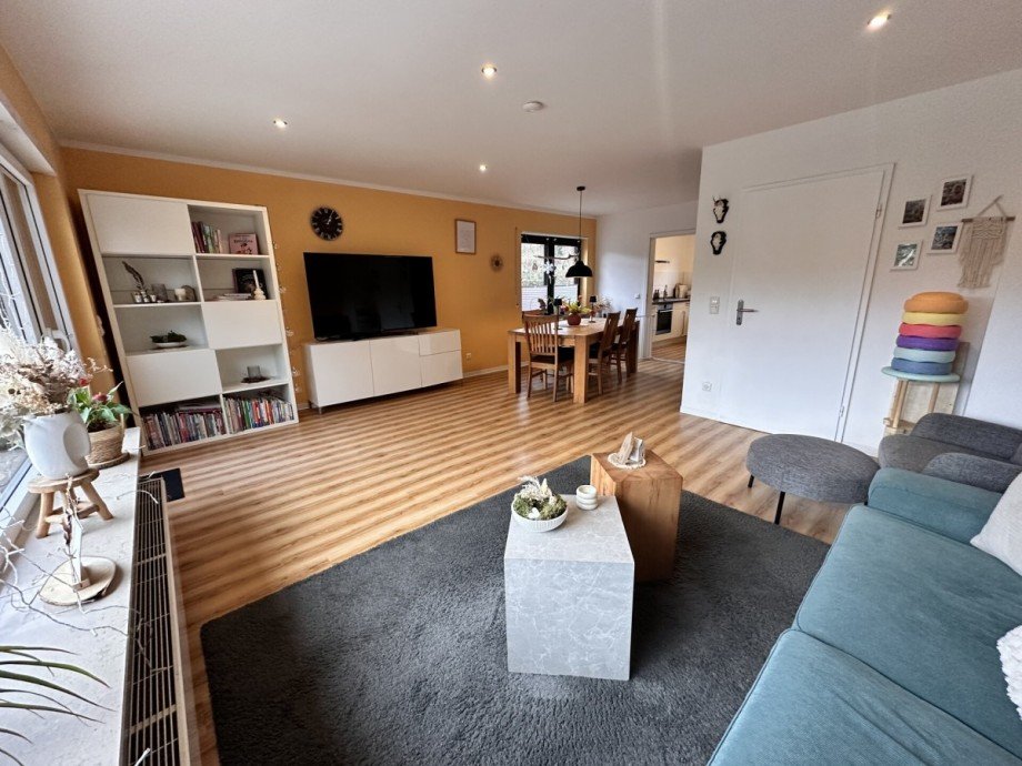 Wohn-Esszimmer Doppelhaush�lfte Schwalmtal
