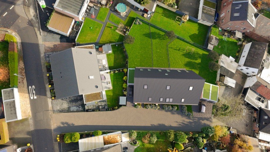 Griesbarth Lageplan Drohne Web neu Reihenhaus M�nchengladbach