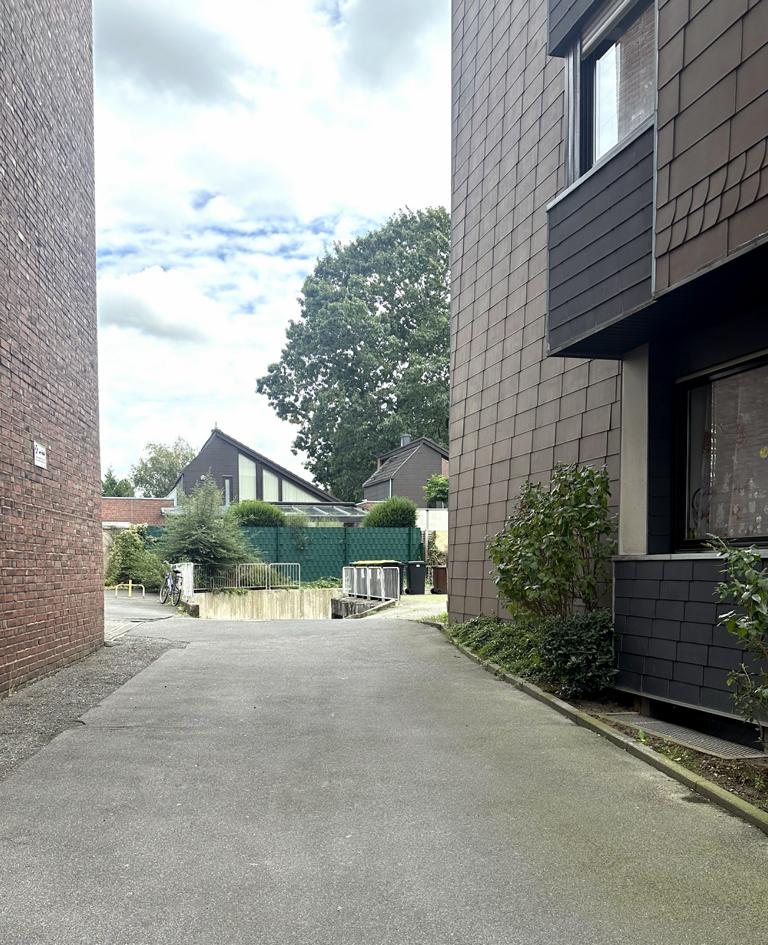 Zufahrt zum Stellplatz Erdgeschosswohnung M�nchengladbach