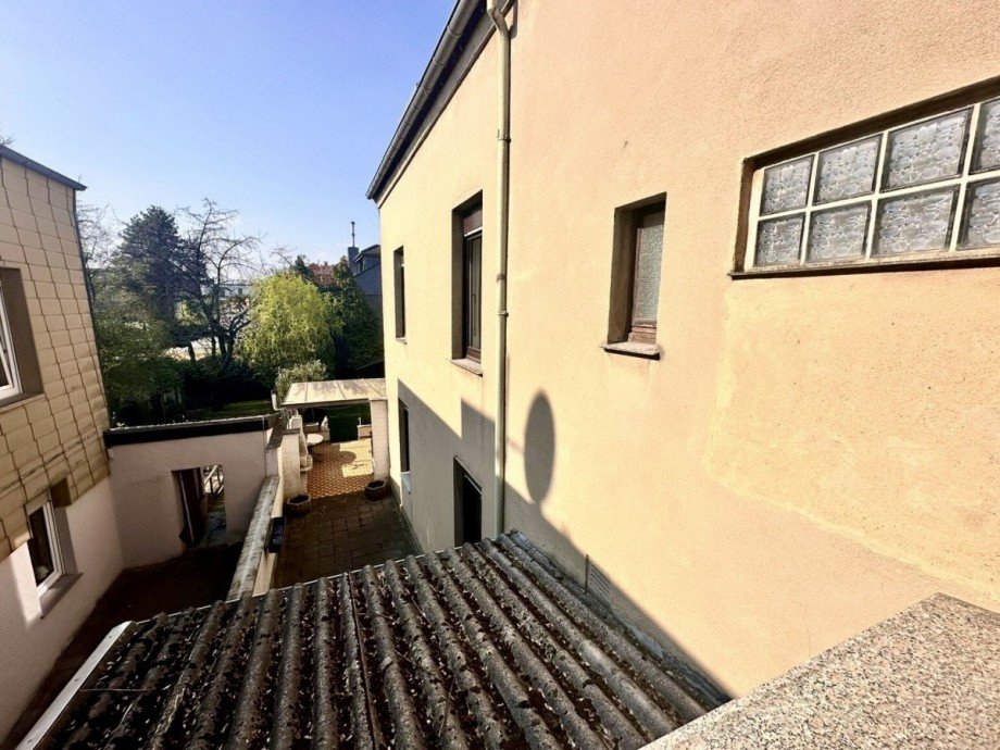 Blick in den Innenhof Mehrfamilienhaus M�nchengladbach