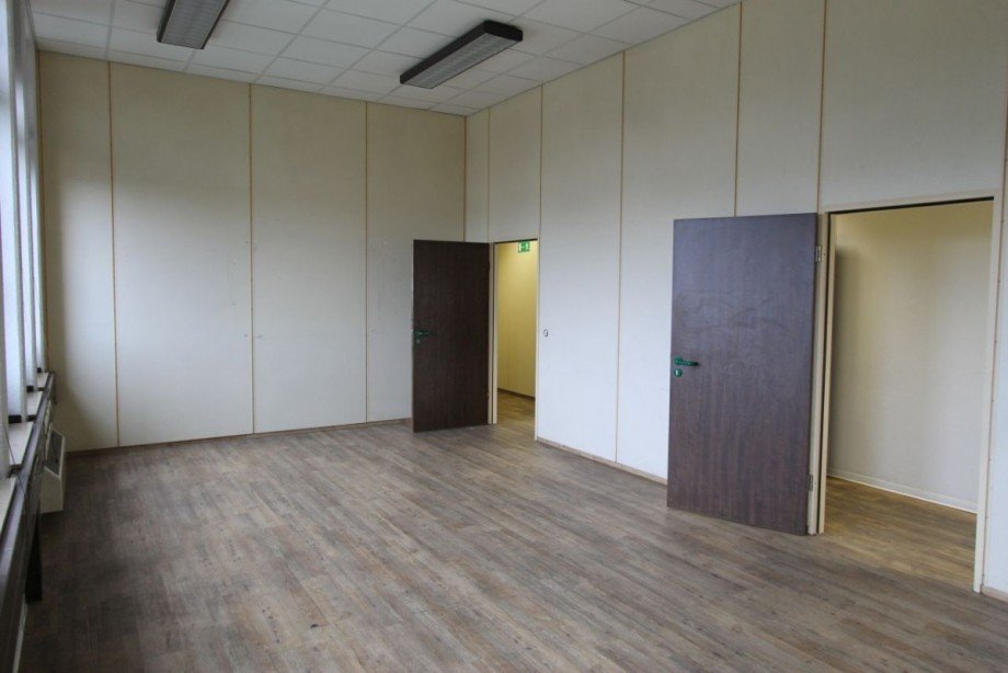 03-Raum-2.2 B�ro / Praxis Krefeld