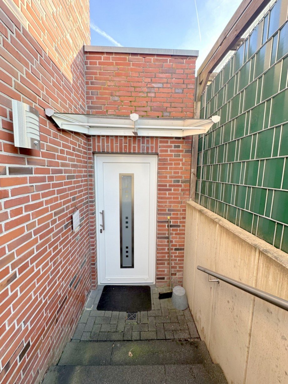 Souterrain - Wohnungseingang �berdacht Bungalow Wegberg