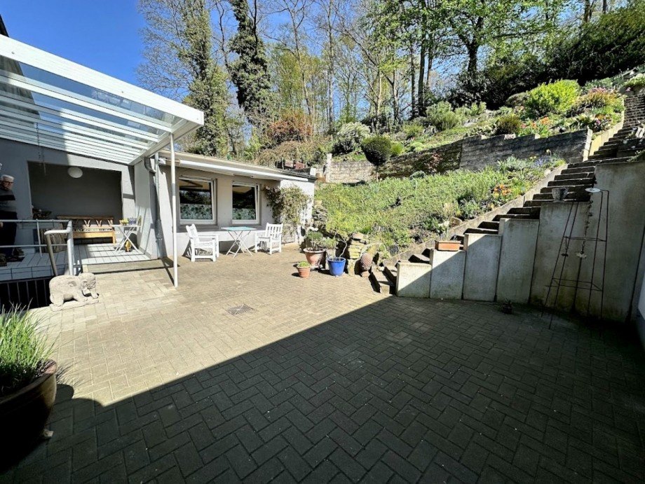 8. Terrasse Mehrfamilienhaus M�nchengladbach