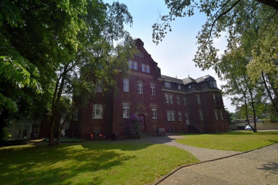 Komplettansicht Dachgeschosswohnung M�nchengladbach