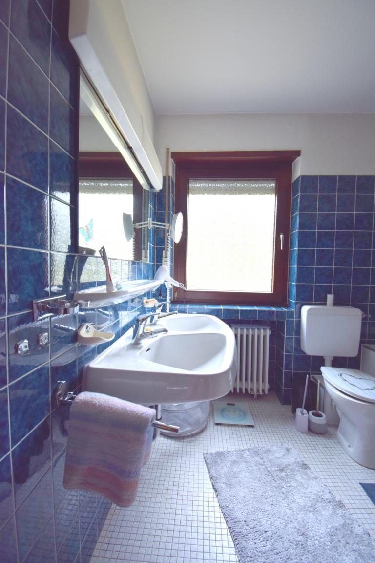 Bad mit Doppelwaschbecken und.... Reihenmittelhaus M�nchengladbach