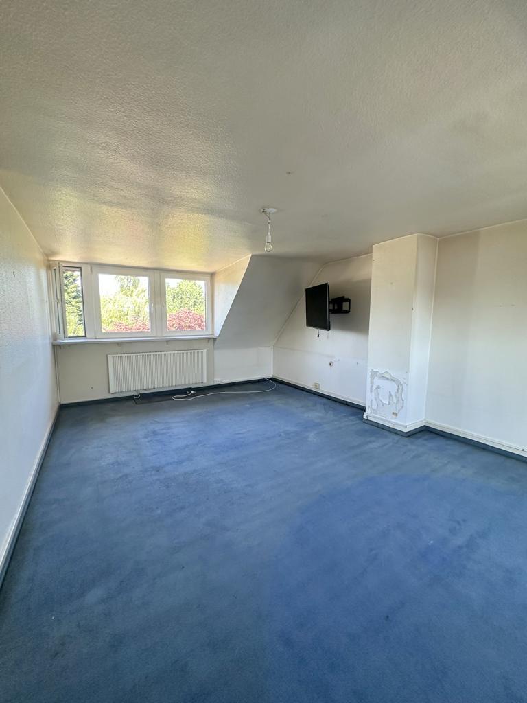 Zimmer im DG Reihenmittelhaus M�nchengladbach