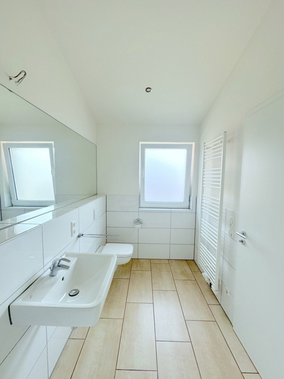 Fenster + Handtuchheizung Doppelhaush�lfte M�nchengladbach