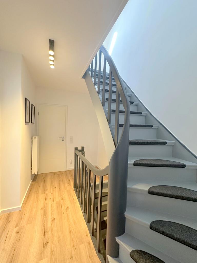 Aufgang ins DG Reihenmittelhaus Viersen