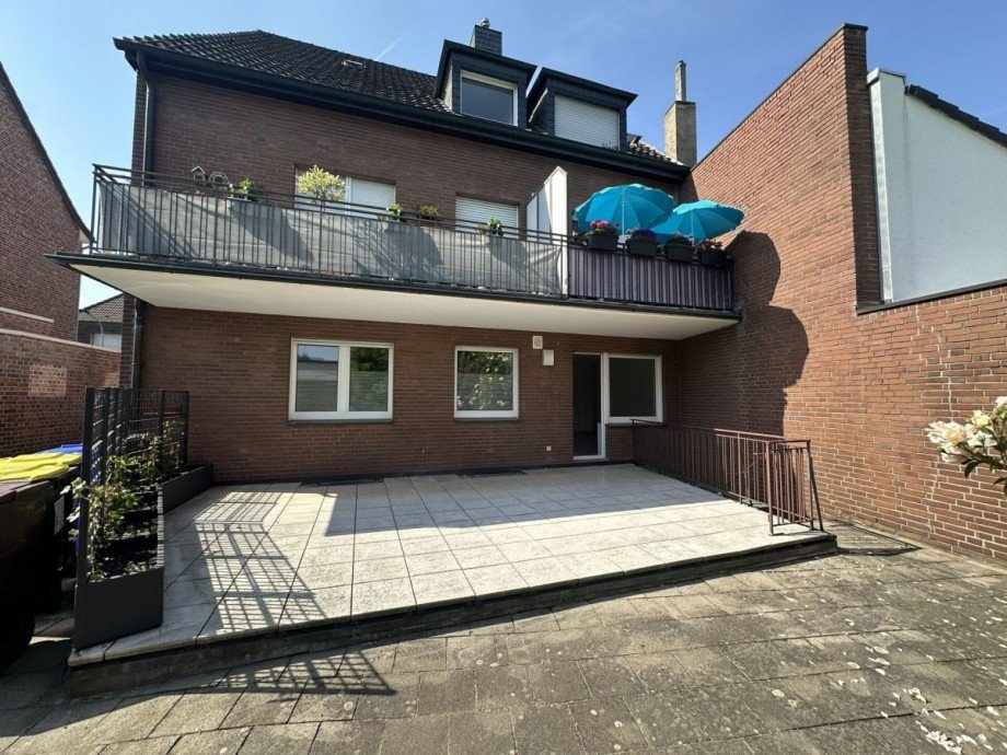 08-TERRASSE_2881-comp - Kopie Erdgeschosswohnung M�nchengladbach