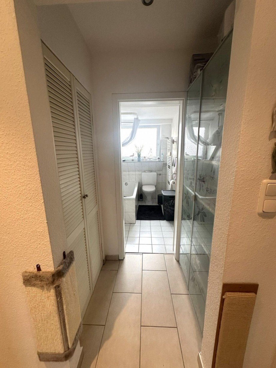 939-5-7-GARDEROBE_4202 Dachgeschosswohnung M�nchengladbach
