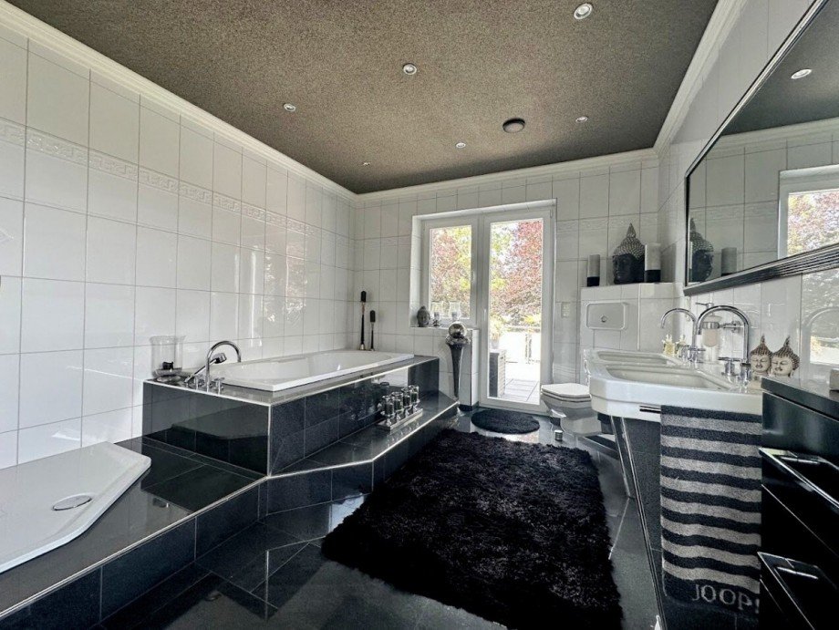 22. Bad mit Terrasse Zweifamilienhaus H�ckelhoven