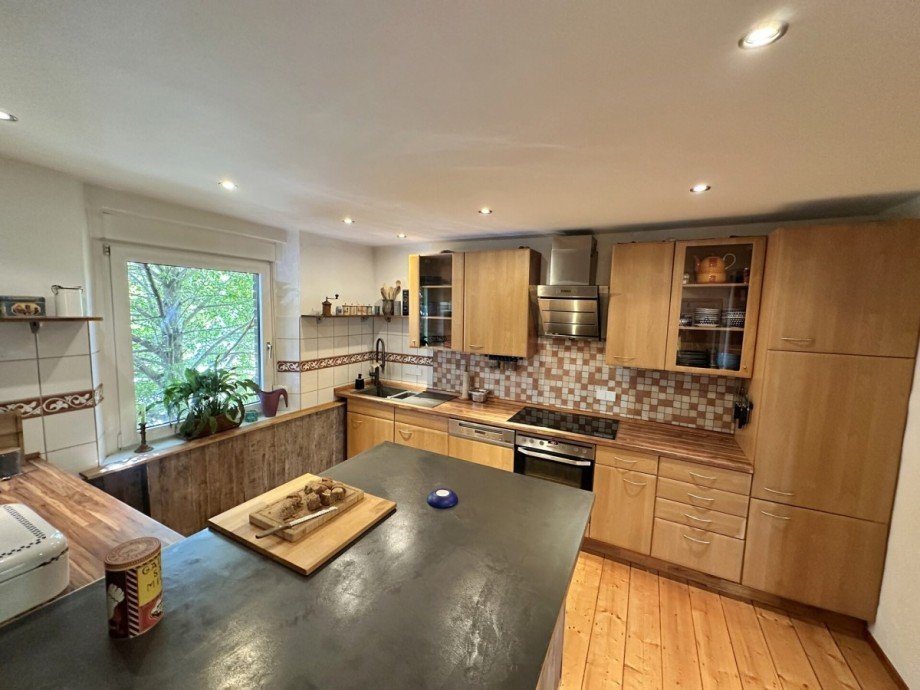 K�che und Insel Reihenmittelhaus M�nchengladbach