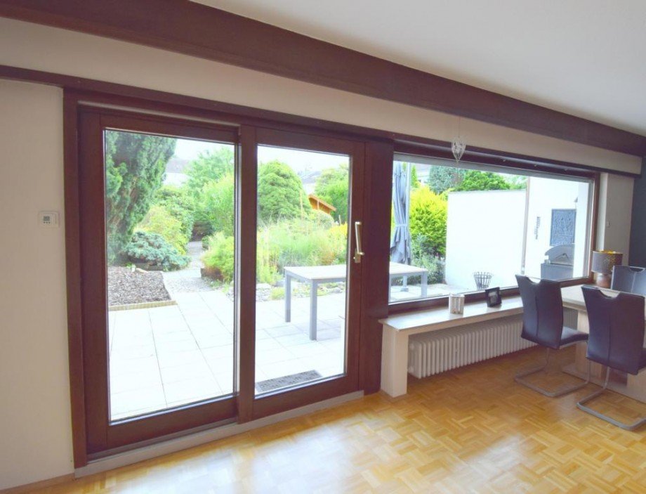 Gro�e Fensterfront Reihenmittelhaus M�nchengladbach