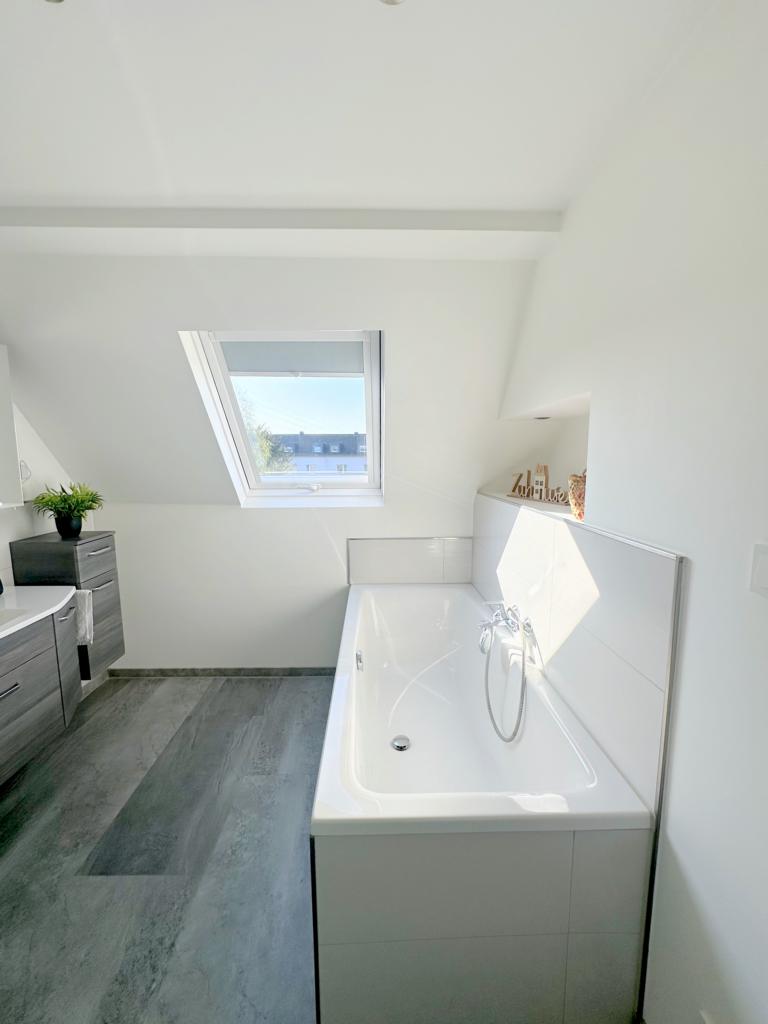 und Badewanne! Reihenmittelhaus Viersen