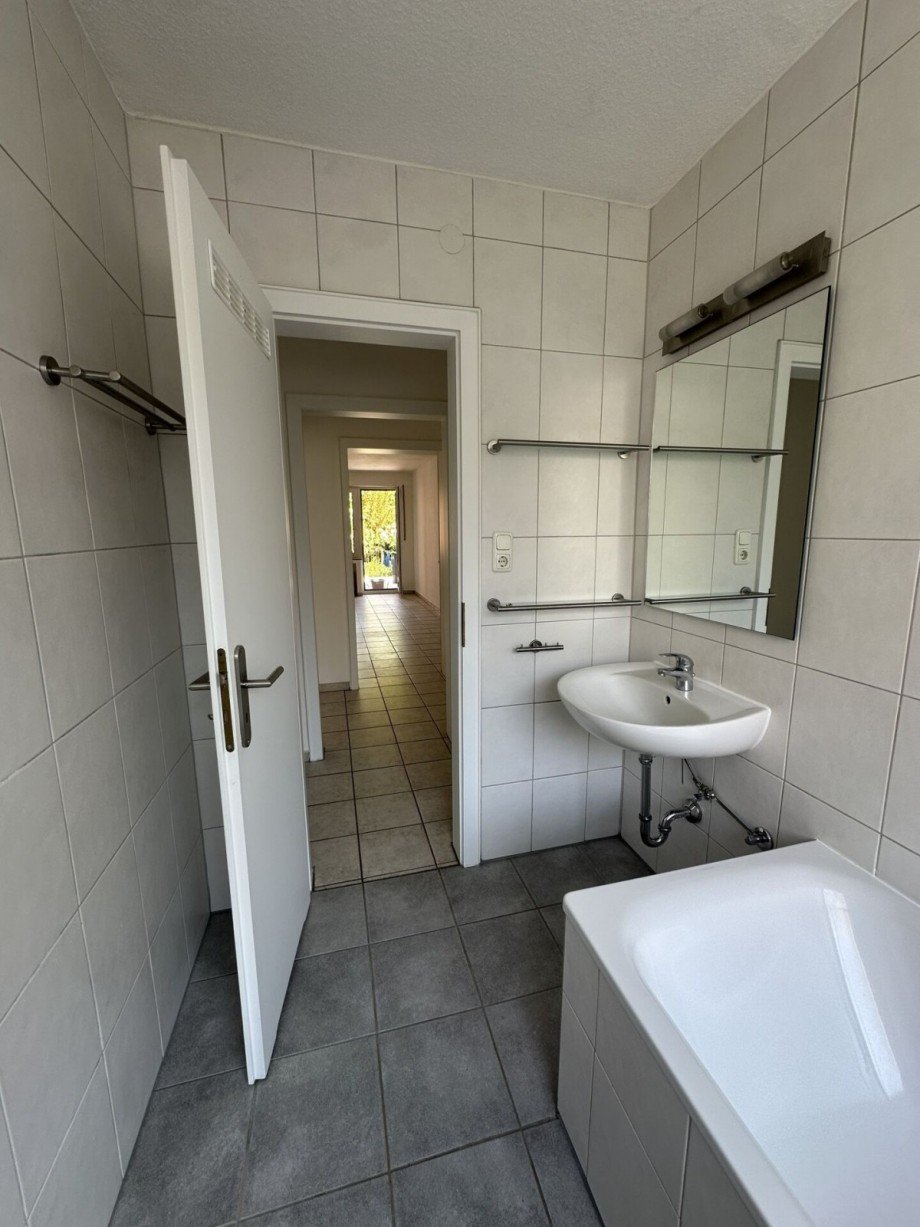 05-BAD_2864-comp Erdgeschosswohnung M�nchengladbach