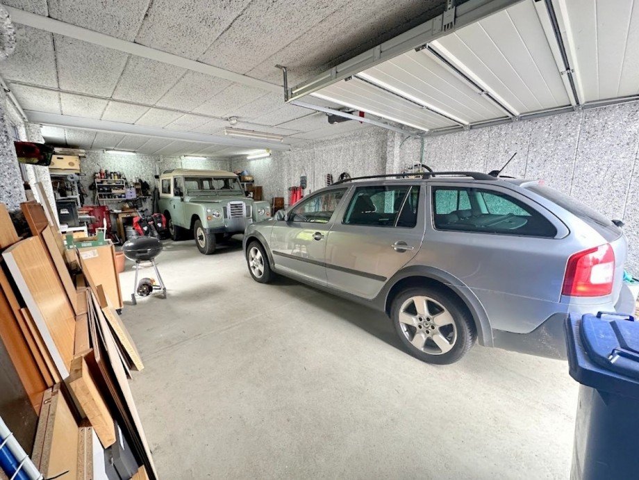 14. Garage von innen Mehrfamilienhaus M�nchengladbach