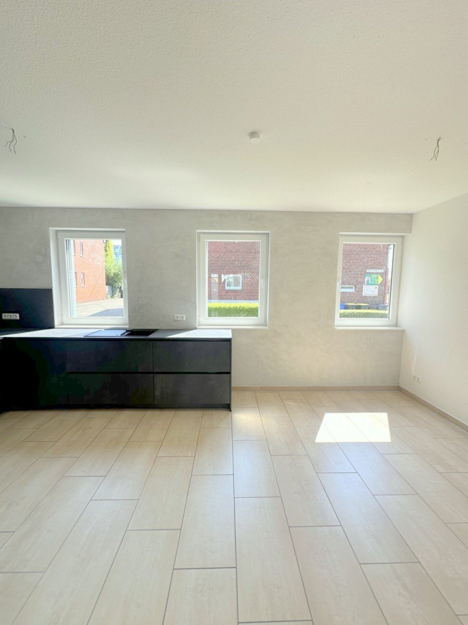 Platz f�r einen gro�en Esstisch Doppelhaush�lfte M�nchengladbach