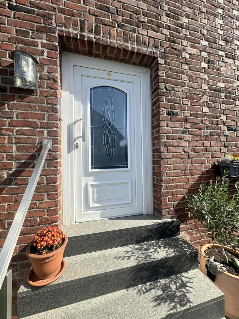 Hauseingang2 Mehrfamilienhaus M�nchengladbach