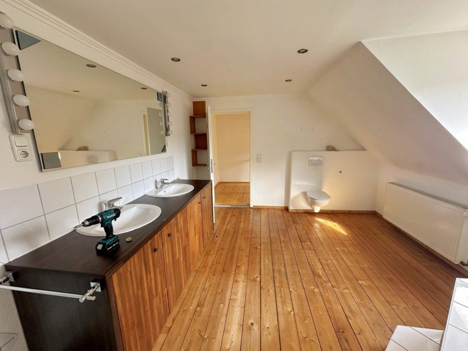 Badezimmer 2.OG Perspektive Reihenmittelhaus M�nchengladbach