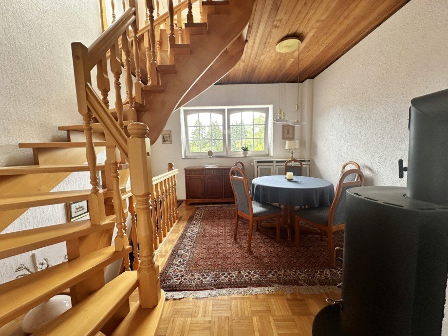 Holztreppe ins 2. OG Stadthaus J�chen