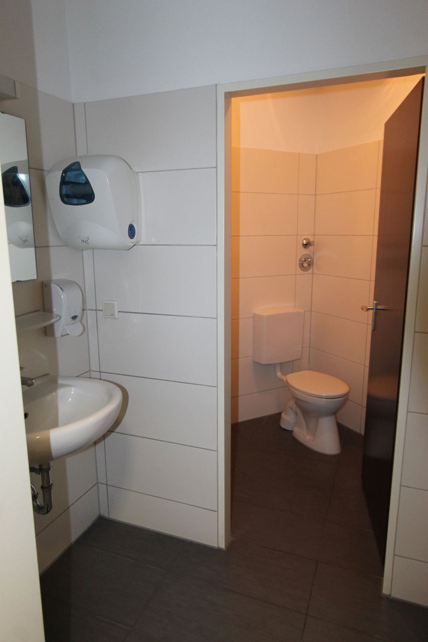 11-WC-1 B�ro / Praxis Krefeld