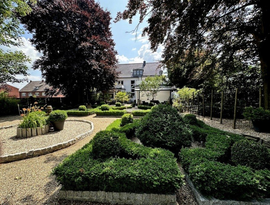 3. Gartenparadies Zweifamilienhaus H�ckelhoven