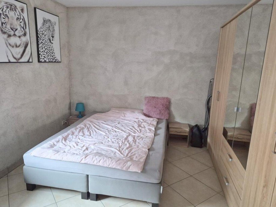 Schlafzimmer EG Mehrfamilienhaus M�nchengladbach