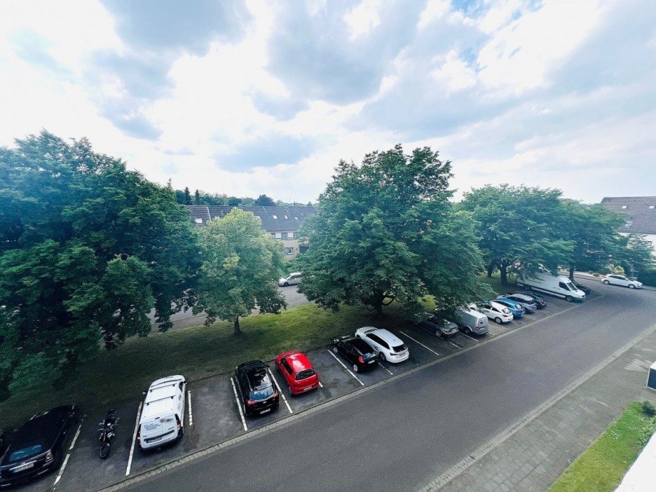 Ausblick/ reichlich Parkm�glichkeiten Etagenwohnung M�nchengladbach