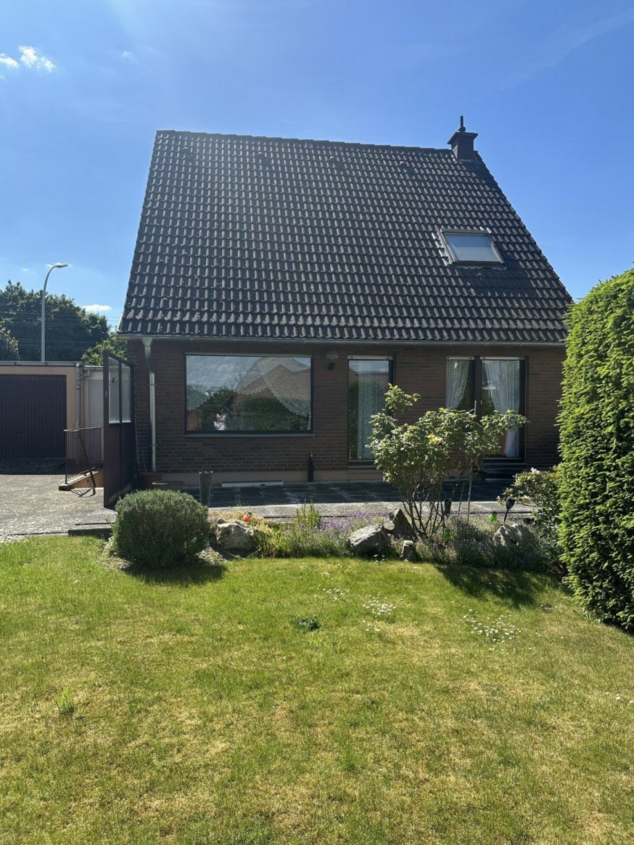 R�ckansicht Einfamilienhaus M�nchengladbach