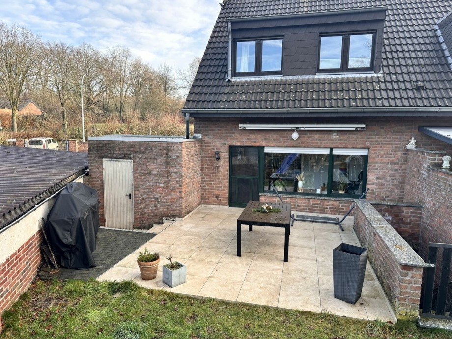 R�ckansicht Doppelhaush�lfte Schwalmtal