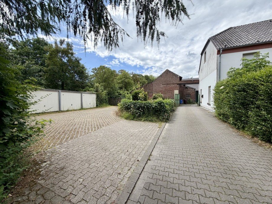 Zufahrt Wohngrundst�ck M�nchengladbach