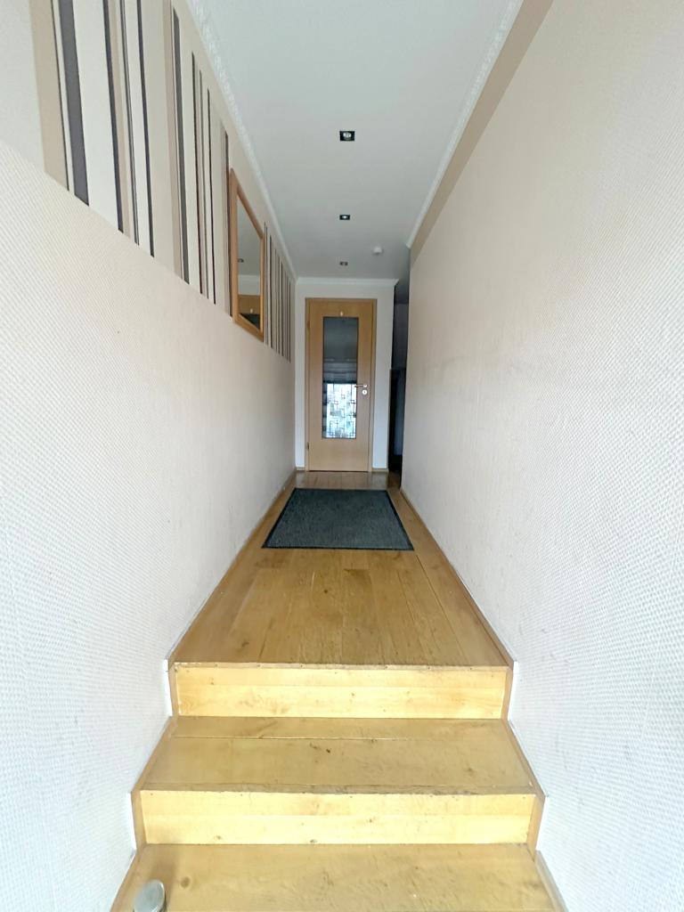 Eingang EG Mehrfamilienhaus M�nchengladbach