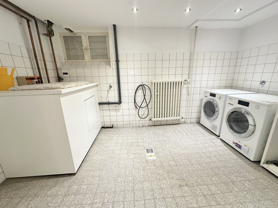 mit Waschraum Villa M�nchengladbach