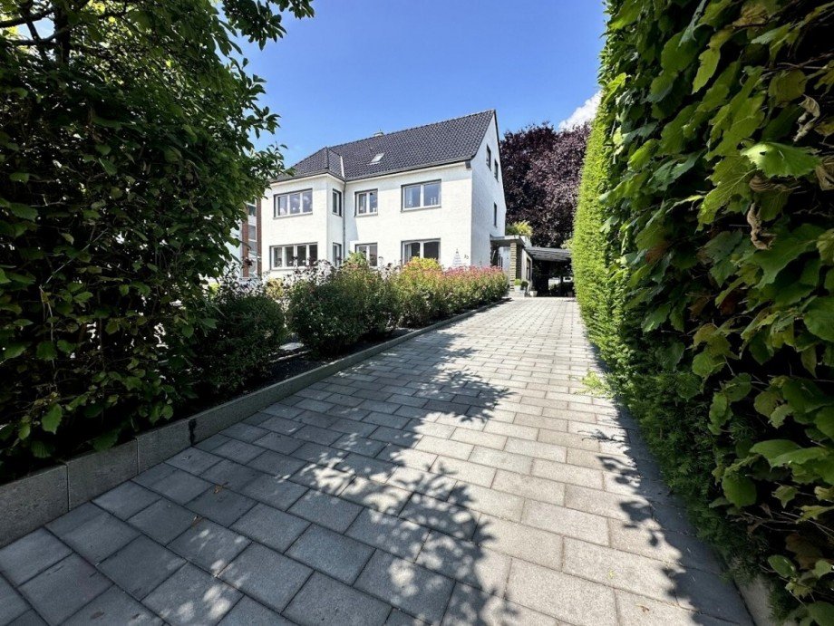 1. Hausfront Zweifamilienhaus H�ckelhoven