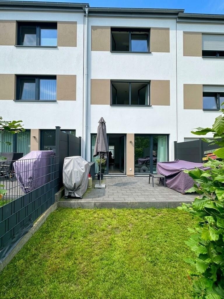 R�ckansicht Reihenmittelhaus M�nchengladbach