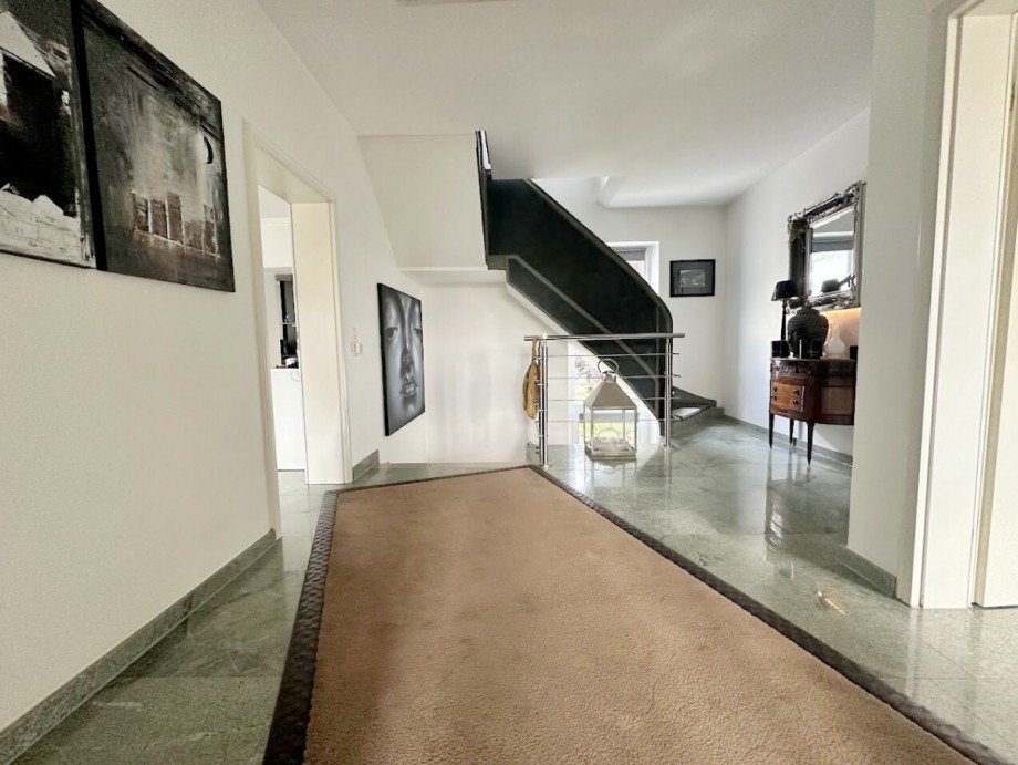 23. Treppenaufgang Zweifamilienhaus H�ckelhoven