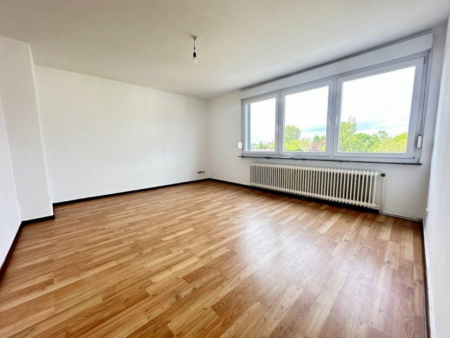 37. 2. OG links Wohnen Mehrfamilienhaus M�nchengladbach