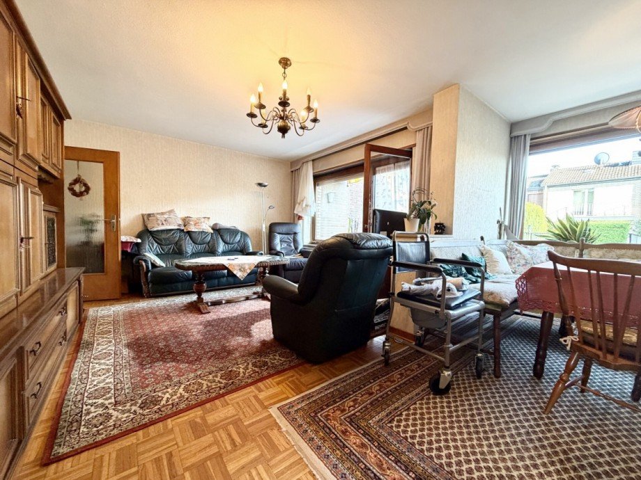 Wohn-/ Esszimmer Reihenmittelhaus M�nchengladbach