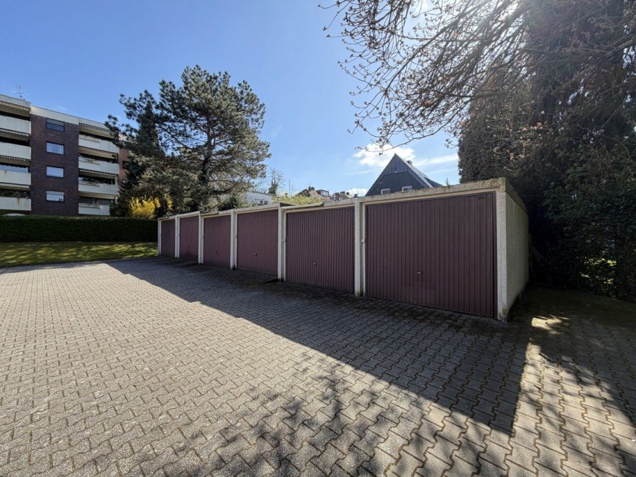 Garage im Innenhof Etagenwohnung M�nchengladbach