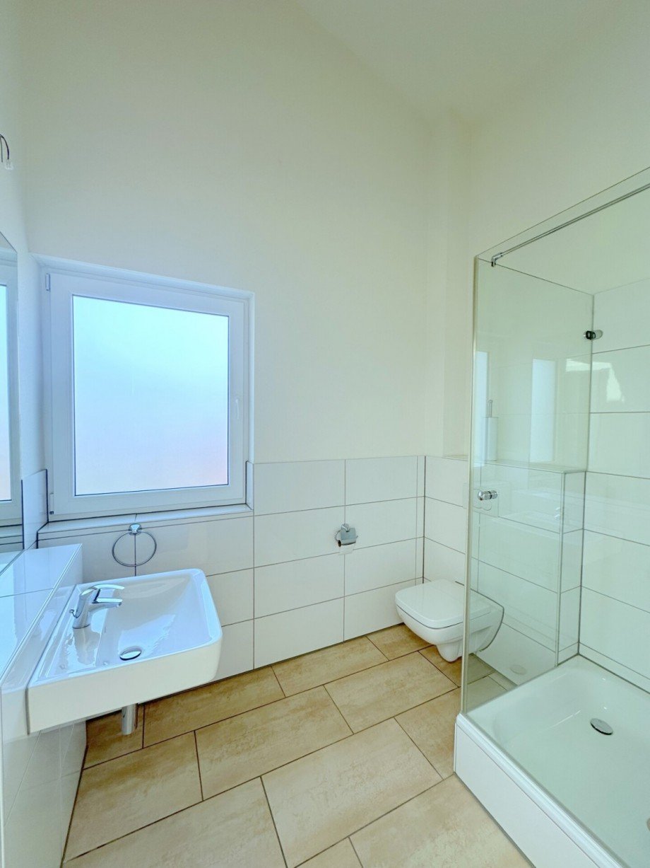 Bad OG mit Dusche Doppelhaush�lfte M�nchengladbach