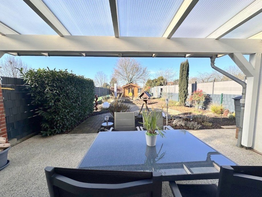 Blick in den Garten Doppelhaush�lfte M�nchengladbach